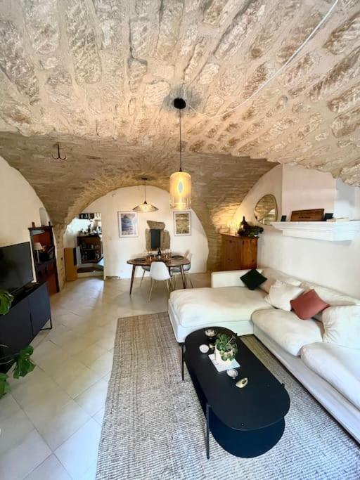 Charmante Maison De Village Au Pied Du Luberon Cabrieres-d'Aigues Exterior foto